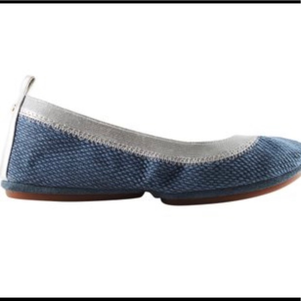 New In Package Yosi Samra Flats